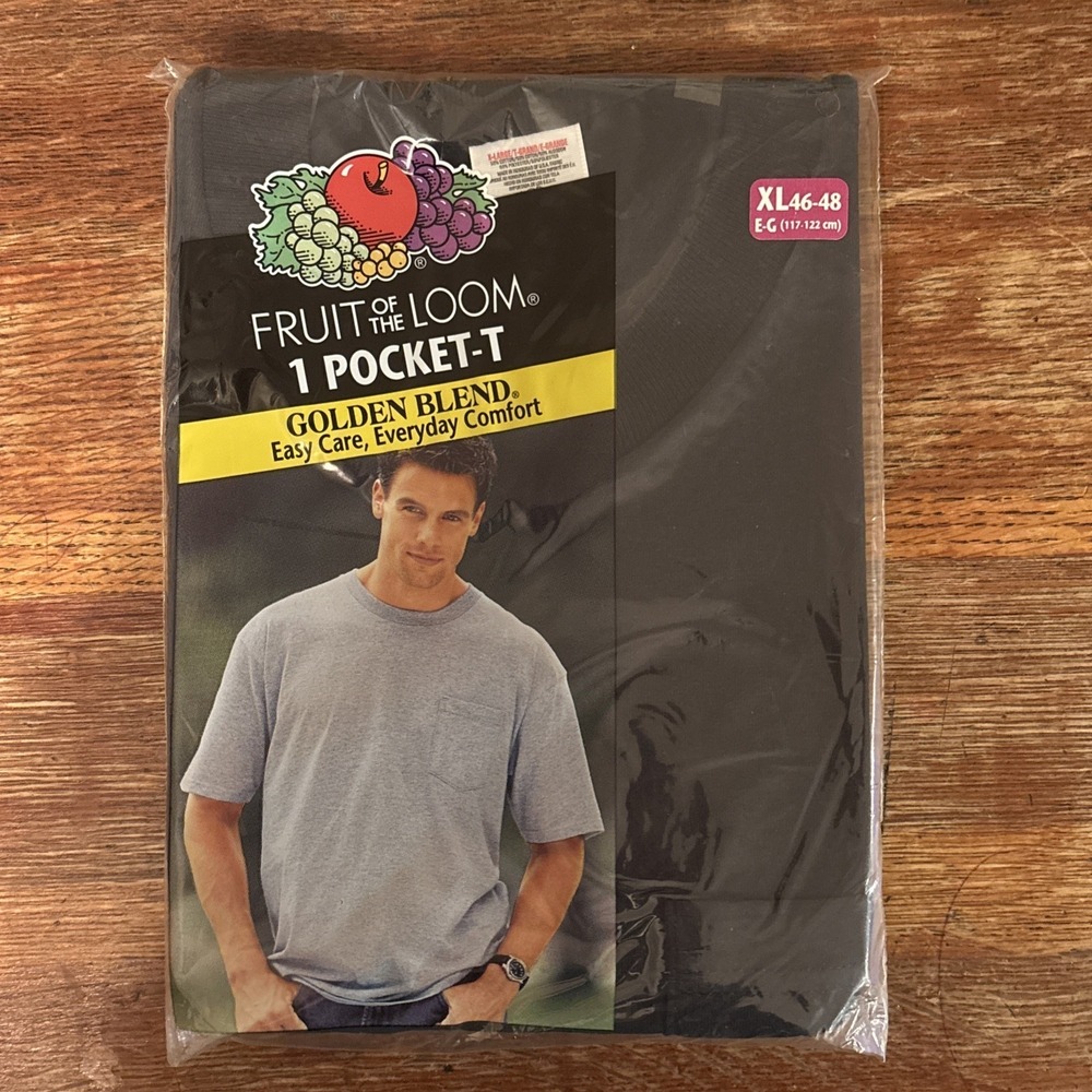 Vintage 2001 Fruit Of The Loom Black 1 Pocket 1 T-shirt Size XL Golden Blend